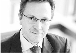 Rybiński: Światowa gospodarka zwalnia pod koniec roku