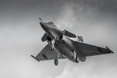 Indie silniejsze od Chin? Dostawa francuskich myśliwców zapewni im przewagę