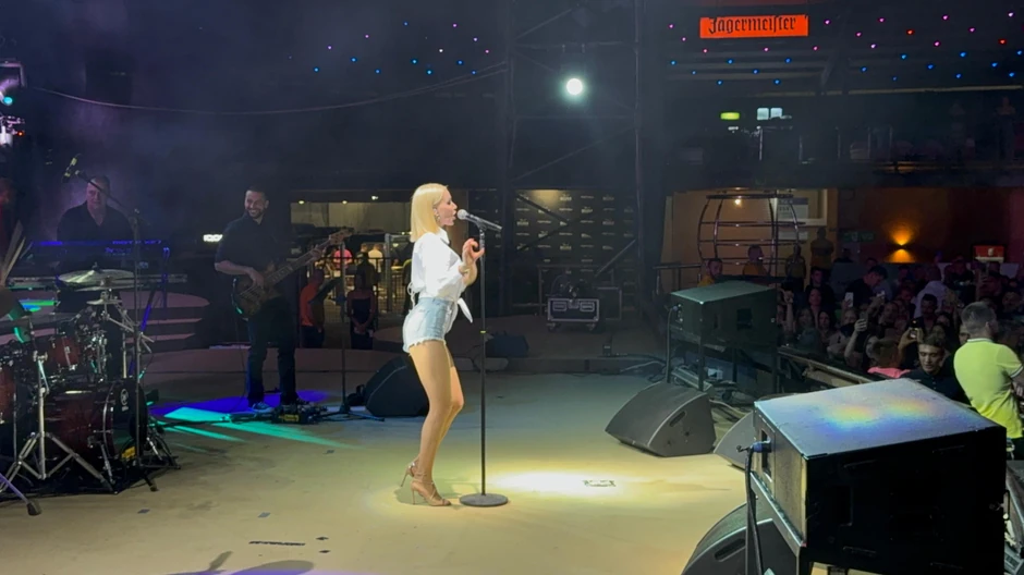 Jelena Rozga u Crnoj Gori