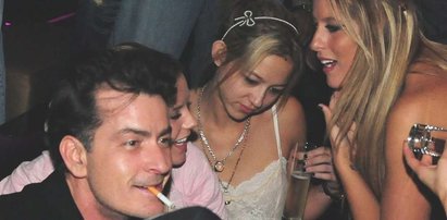 Charlie Sheen tryska humorem