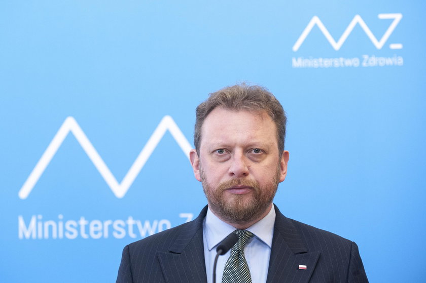 Minister Szumowski krytykuje Trzaskowskiego za zbyt wczesne zbieranie podpisów
