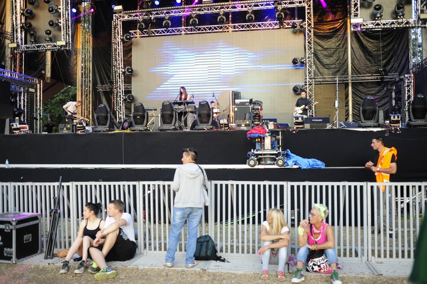 Egzit bend Bitipatibi