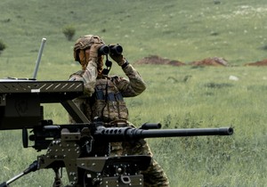 Ukrajinska vojska tokom vežbe sa borbenim dronom u Harkovskoj oblasti 24. maja