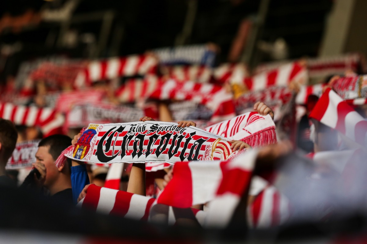 Kierownik marketingu Cracovii zwolnił się po nagonce kibiców
