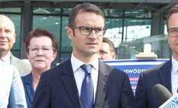 Poręba: Nie szantażujemy wyborców. Tak działała PO