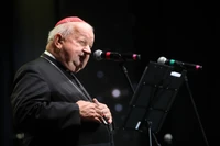 Zakonnik pokazał, że Jana Pawła II można rozliczać. "Przeniósł do Rzymu fobie"