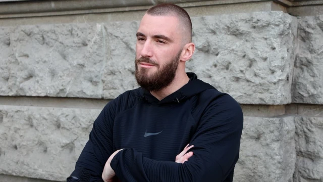 Mensur Ajdarpašić izbačen iz rijalitija, oglasio se i otkrio kako se oseća