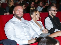 Doda nie przestaje być wulkanem seksu. Wczoraj wystarczyło, że zdjęła marynarkę... FOTO