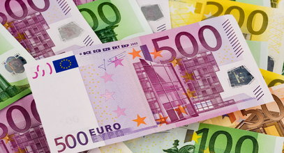 Co się dzieje ze złotym? Po ile jest frank, a ile trzeba dać za dolara i euro? Sprawdź aktualne kursy walut