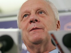 Niesiołowski wypracuje kompromis? PiS wątpi