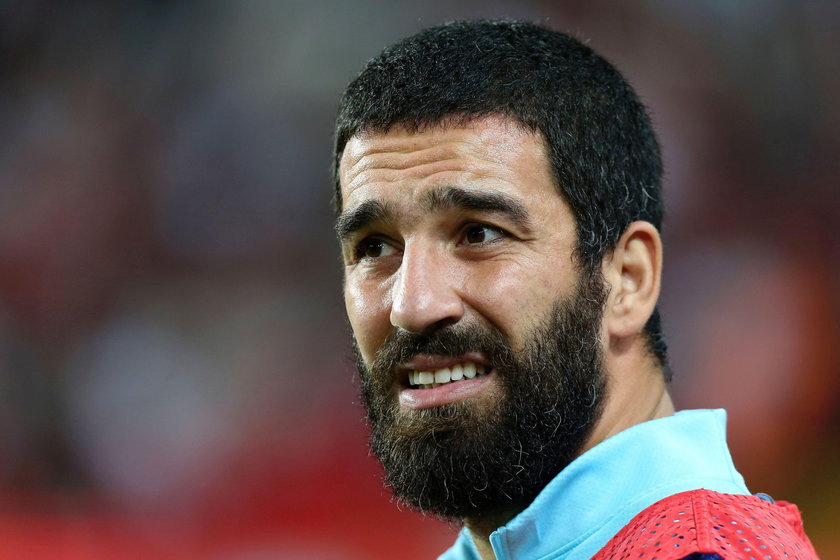 Arda Turan na wylocie? Gwiazdor Barcelony imprezował w nocnym klubie