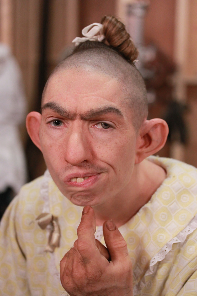 Naomi Grossman jako Pepper w serialu "American Horror Story"