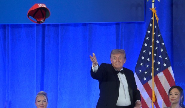 Donald Tramp na večeri sa novinarima
