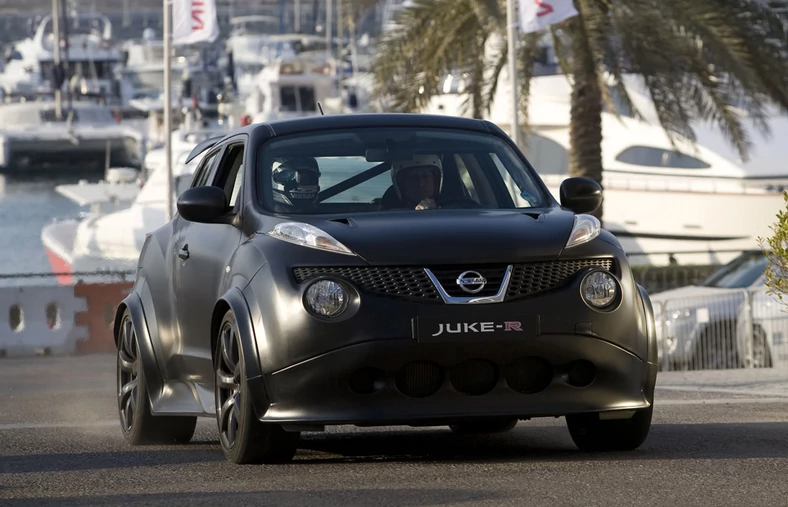 Nissan Juke-R: ognisty potwór