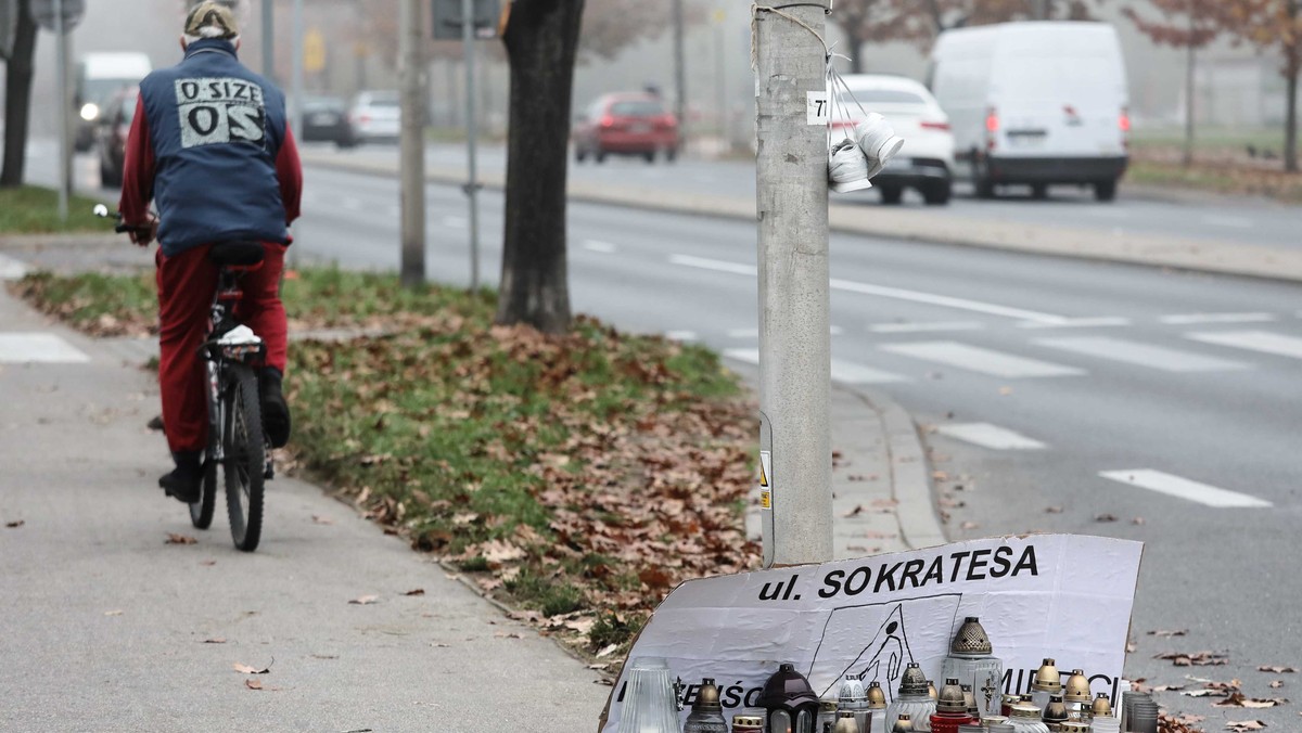 Wypadek na Sokratesa w Warszawie. Przesłuchano kierowcę srebrnego auta