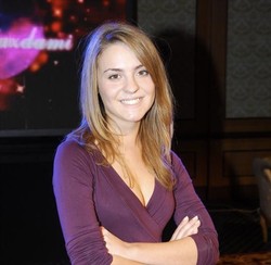 Zobacz sobowtórkę Kasi Tusk. To aktorka!