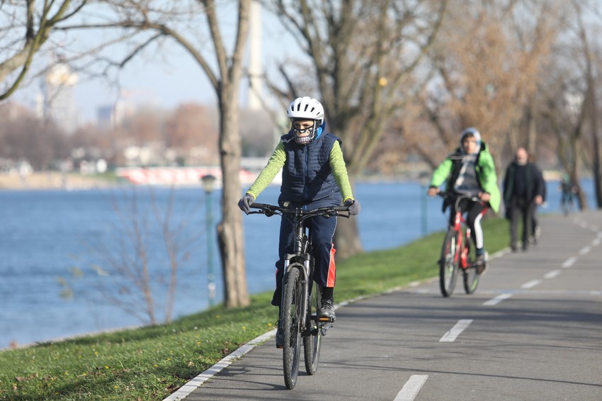 Prolećne temperature u decembru