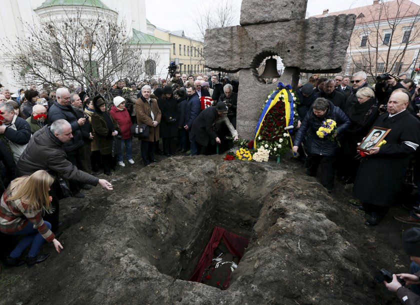 Zwłoki zamordowanego dziennikarza 15 lat czekały na pochówek