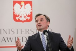 Ziobro zaprezentował się jako lider kultu cargo [KOMENTARZ]