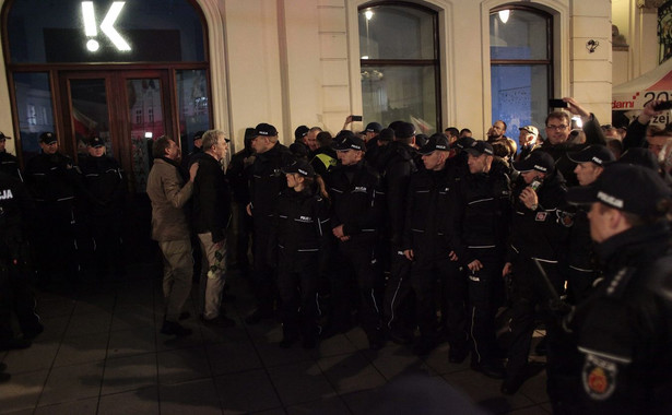 Rzecznik prezydenta o blokadach miesięcznic: Ewidentnie komuś zależy na gorszących scenach