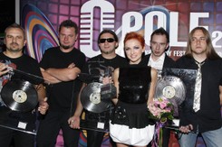 Żona lidera Łez do Ani Wyszkoni: Odp..... się w końcu od piosenek mojego męża