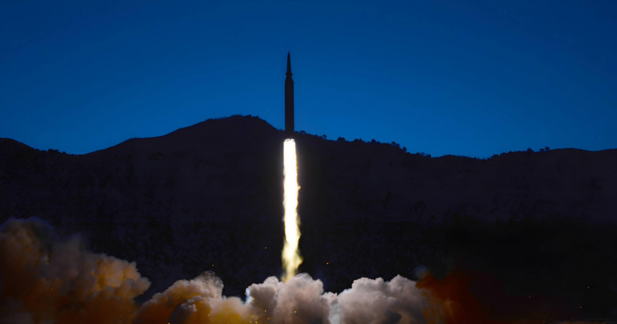 Coreea de Nord lansează o altă rachetă și amenință Statele Unite