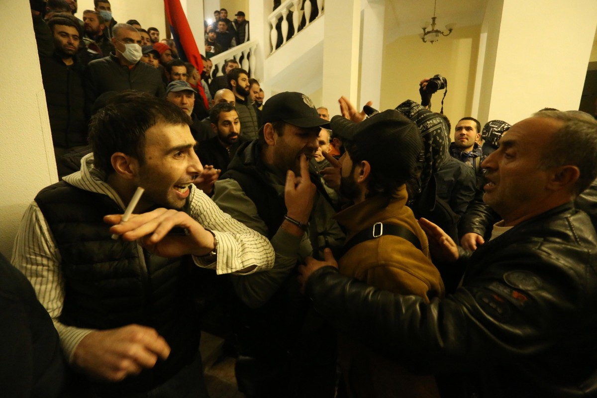 Zamieszki w Erywaniu