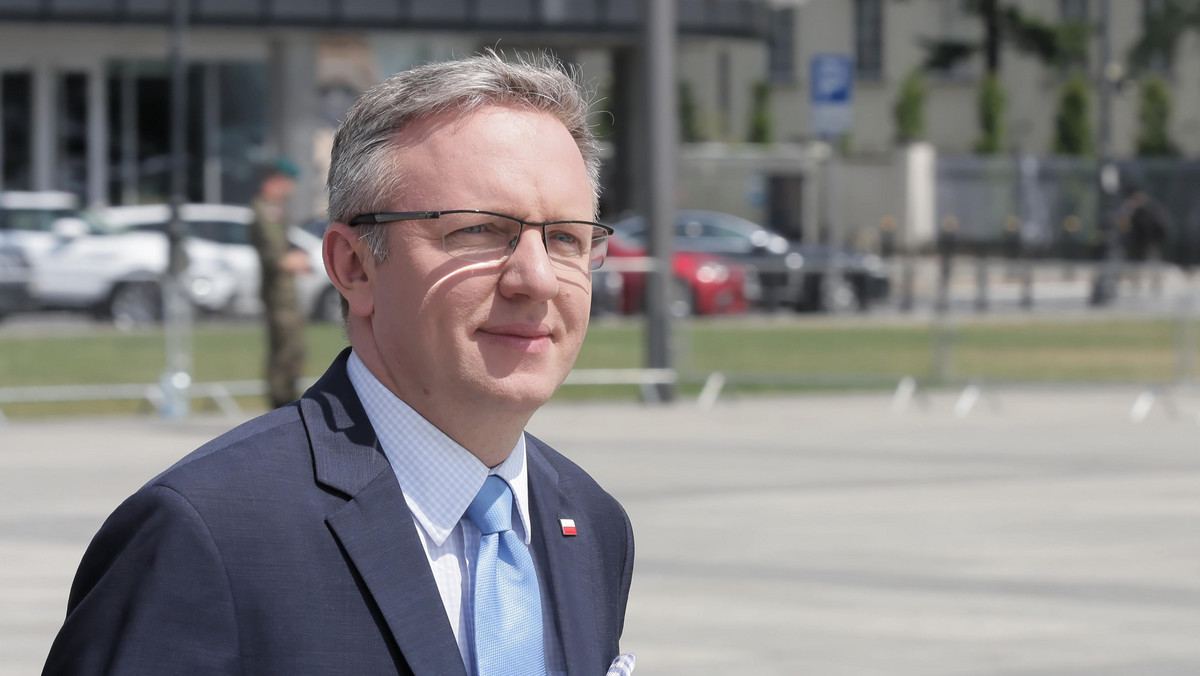 Prezydencki minister Krzysztof Szczerski spotyka się dziś w cztery oczy z szefem NATO Jensem Stoltenbergiem - donosi wp.pl. O tym, że Szczerski ma szansę na prestiżowe stanowisko w ramach Paktu mówi się od ok. miesiąca.