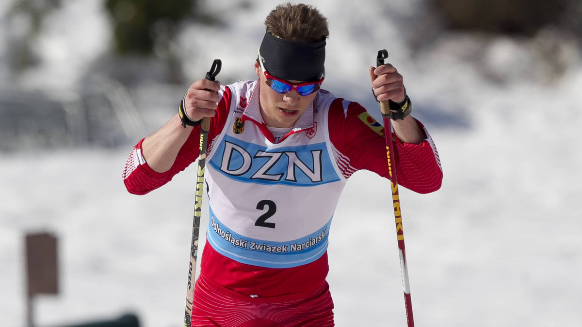 Maciej Staręga awansował do półfinału sprintu stylem klasycznym w Asiago, gdzie w sobotę toczy się walka w Pucharze Świata. Polak po świetnym finiszu zapewnił sobie miejsce w biegu, którego stawką będzie miejsce w finale zawodów.