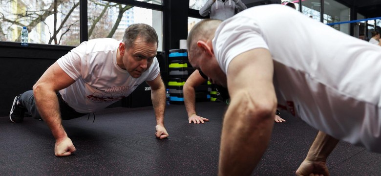 Siłownie zapewnią Nawrockiemu prezydenturę? "Młodzież widzi, jak ciężko trenuję"