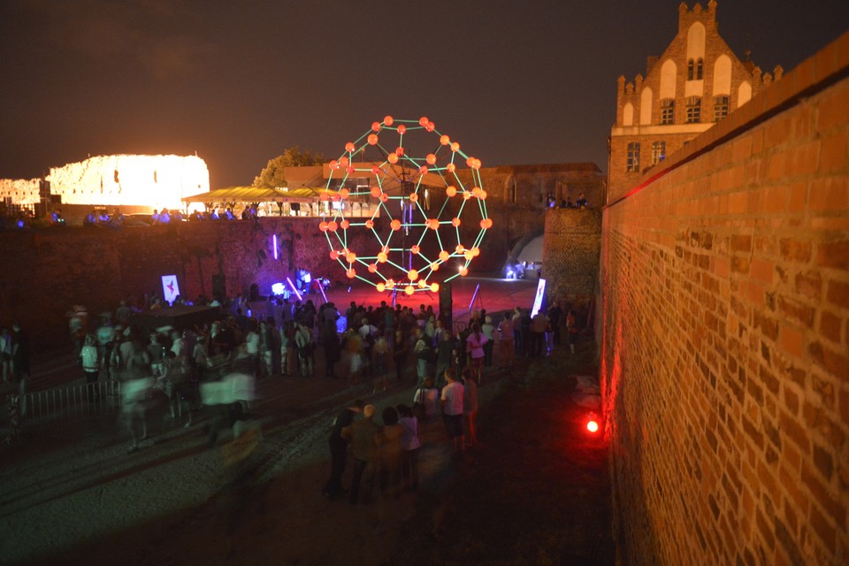 TORUŃ MIĘDZYNARODOWY FESTIWAL ŚWIATŁA SKYWAY