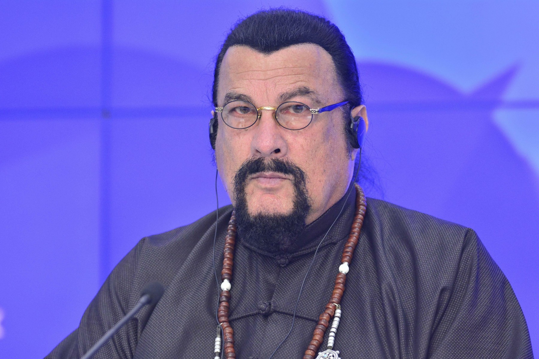 Bývalá hviezda akčných filmov Steven Seagal.