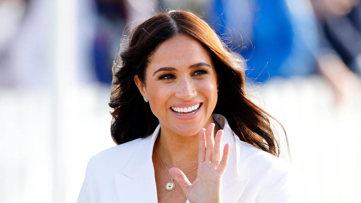 Neked is feltűnt? Kiderült, miért érnek mindig a földig Meghan Markle nadrágjai