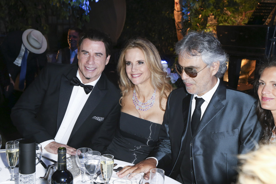 John Travolta, Kelly Preston i Andrea Bocelli