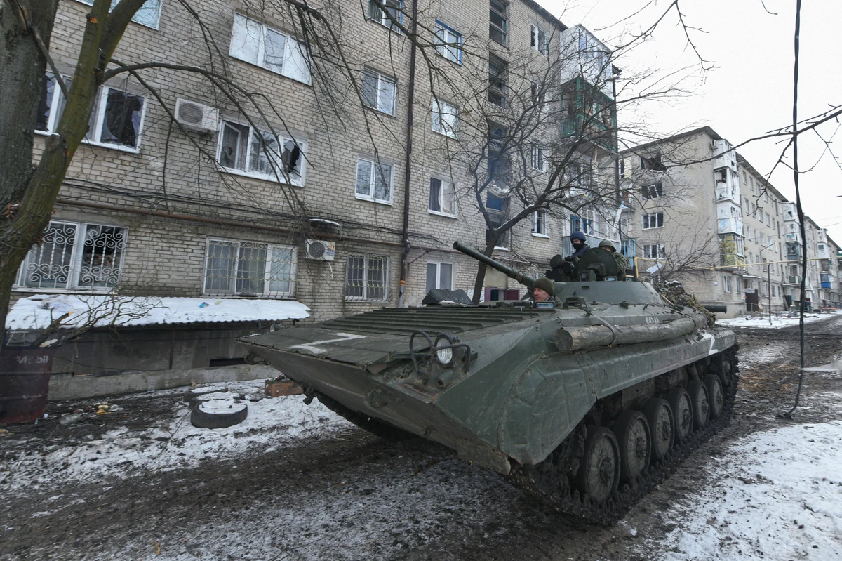 Czolg Przejechal Po Samochodzie Ukraina