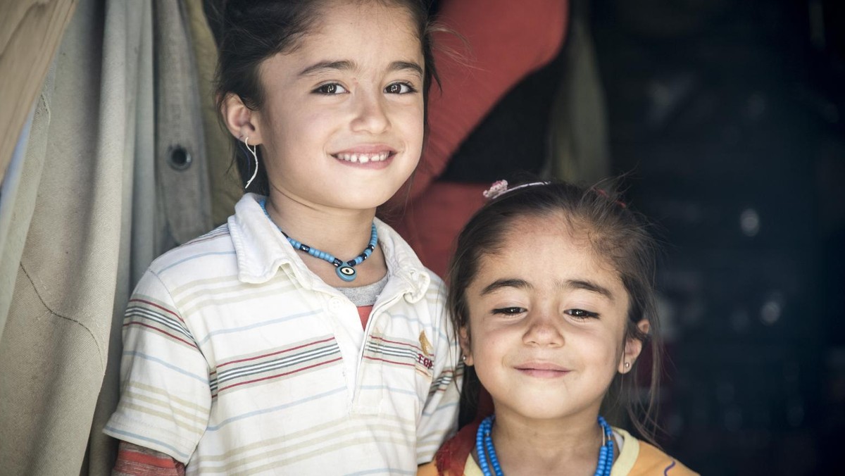 W Syrii rozpoczął się właśnie nowy rok szkolny. Dzieci, które chcą kontynuować edukację, napotykają wiele trudności. Wojna w Syrii trwa już trzeci rok i prawie 4 tys. szkół (około 1 na 5) zostało uszkodzonych, zniszczonych lub są miejscem schronienia dla rodzin szukających  bezpiecznego miejsca w innej części kraju.