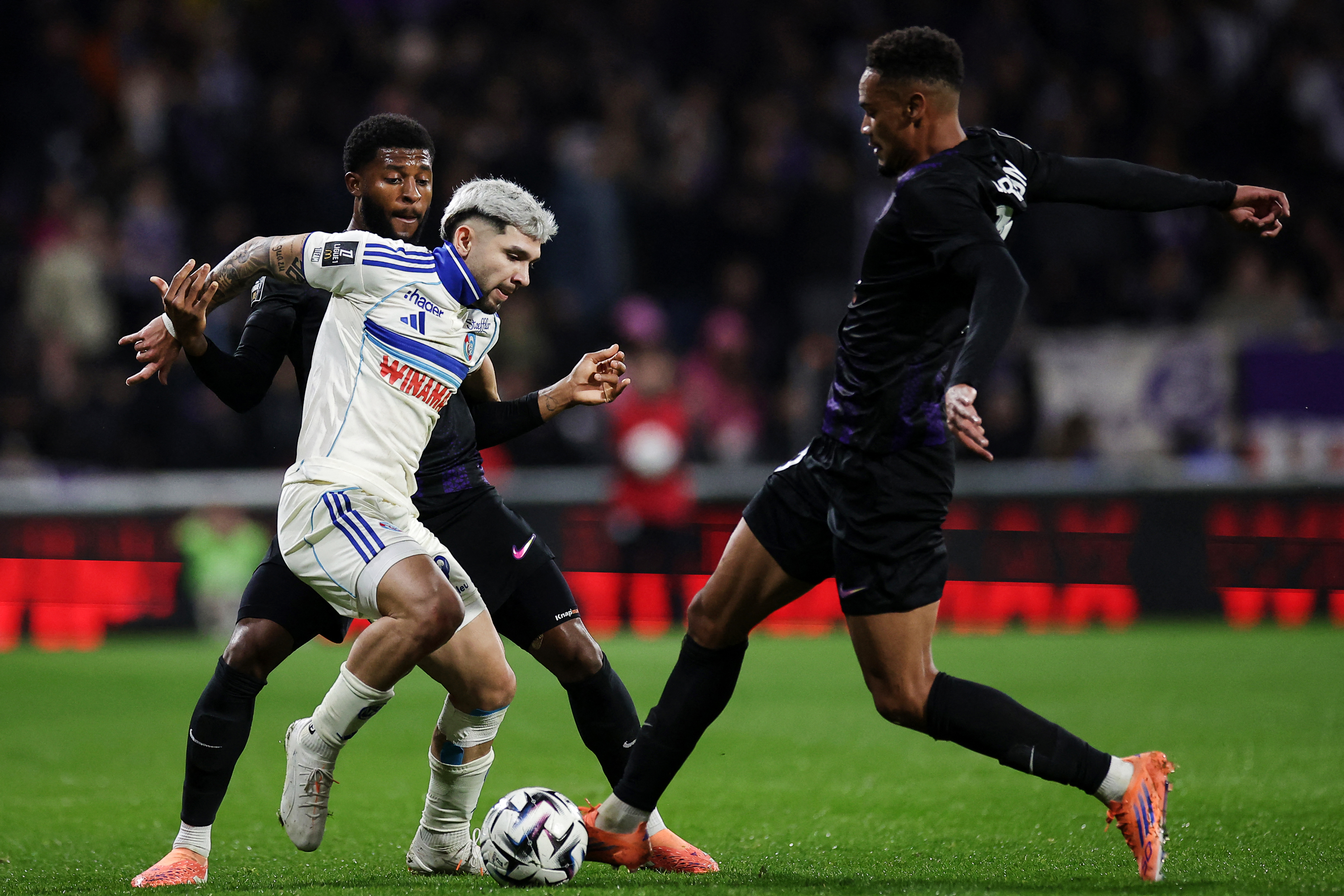 Troisième défaite d'affilée : Strasbourg s'éloigne du top 4