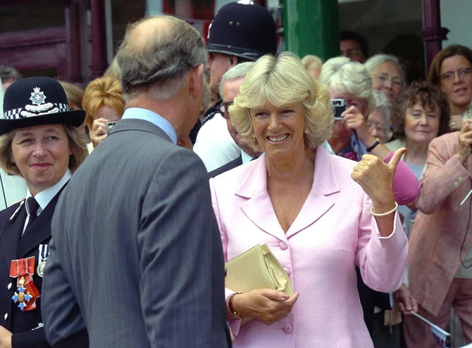 Kralj Čarls i kraljica Kamila