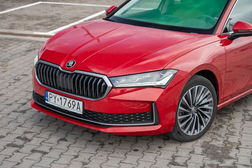 Skoda Superb Liftback 2.0 TDI