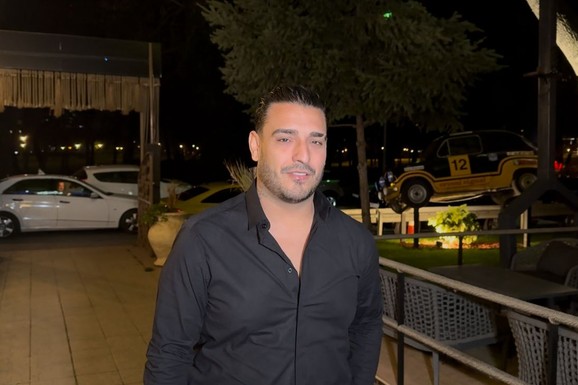 DARKO LAZIĆ PRVI PUT U JAVNOSTI NAKON SAHRANE BRATA Utučen pokušava da sakrije bol sa lica: "Guram" (Video)