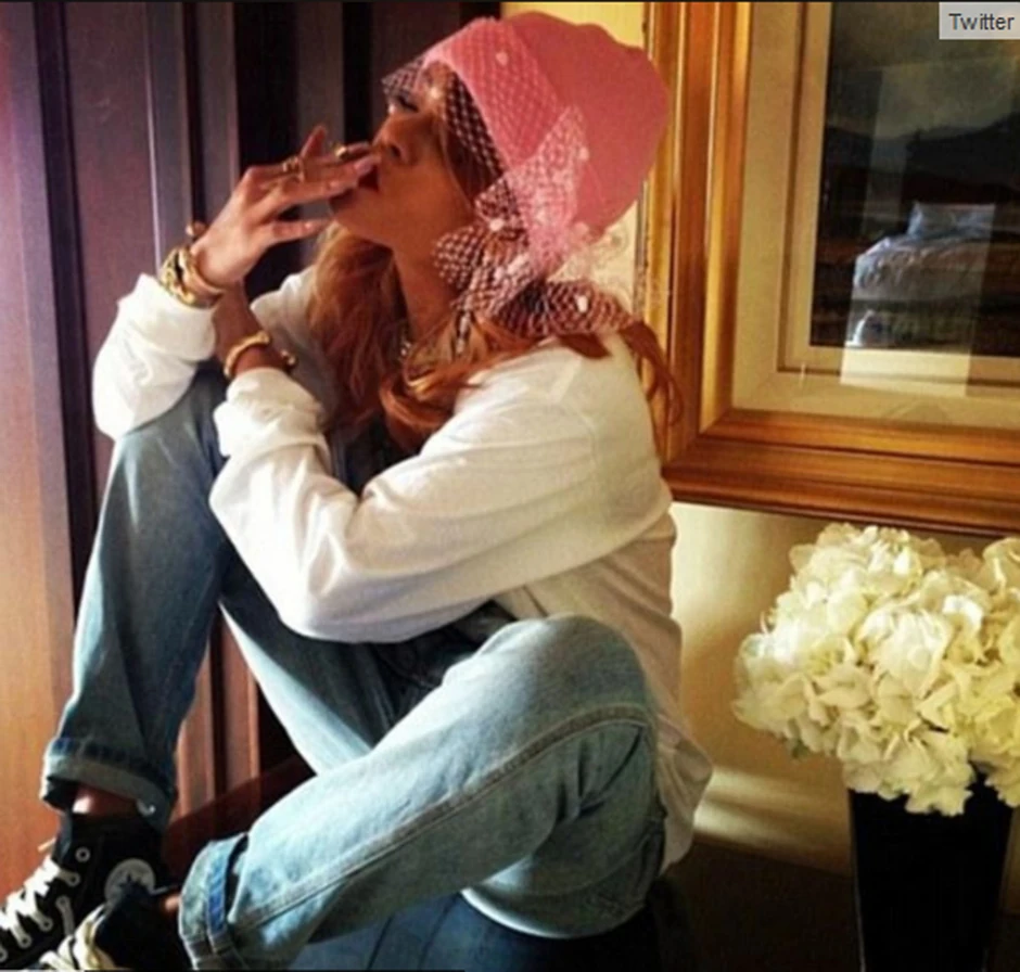 Rijana u hotelskoj sobi