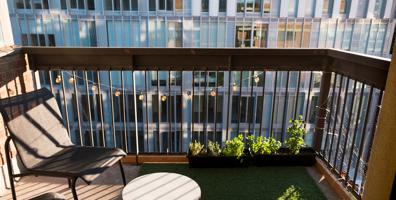 Sztuczna trawa na balkon i do ogrodu. Naturalny efekt, można chodzić po niej boso!