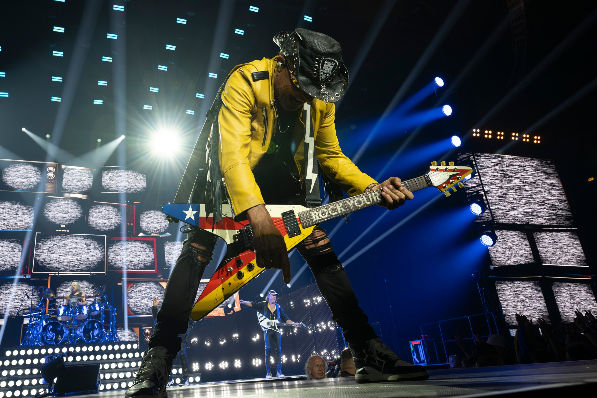 Legendárni Scorpions previedli v Bratislave koncert plný energie.