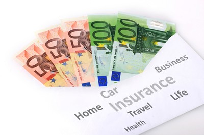 Ubezpieczycielom trudno zwiększać sprzedaż polis