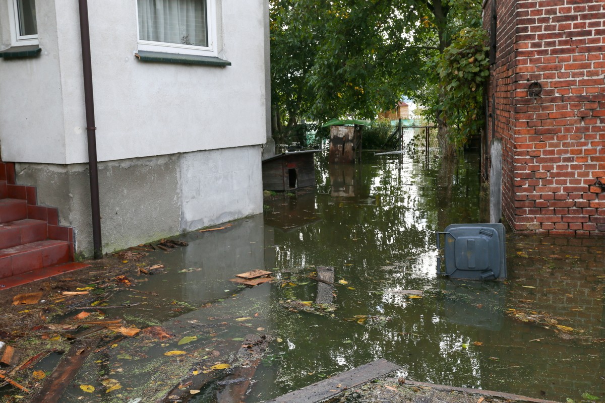 Odbudowa po powodzi możliwa bez biurokratycznych obciążeń