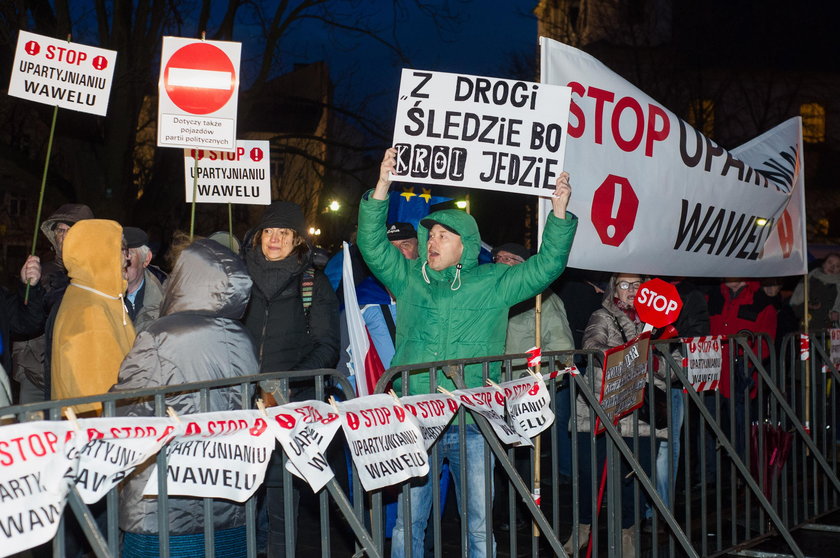 Protest pod Wawelem