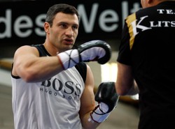 Kliczko i Chisora powalczą w kwietniu