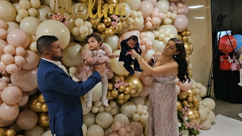 Nadica Ademov sa mužem i decom