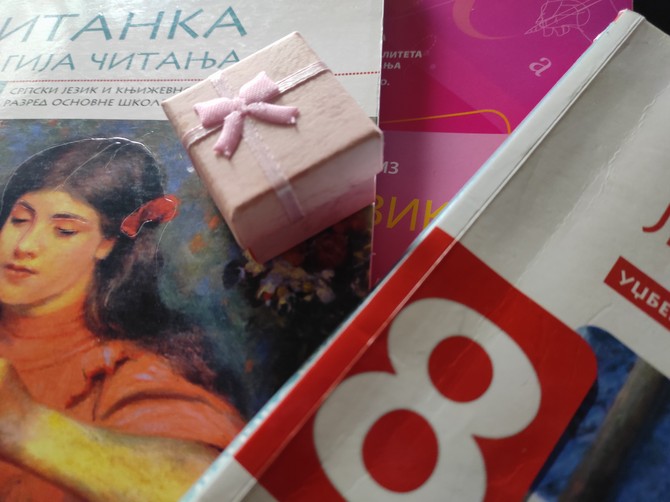 Nastavnica srpskog iznenadila đake lepim gestom