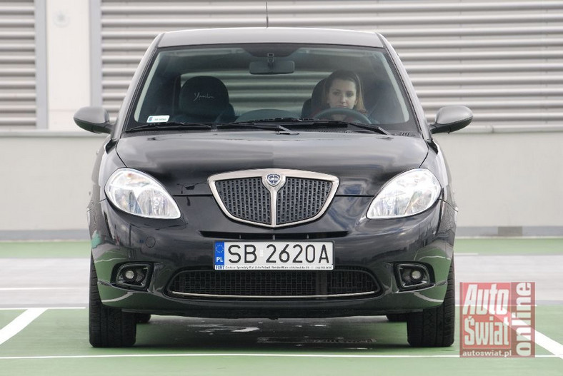 Lancia Ypsilon